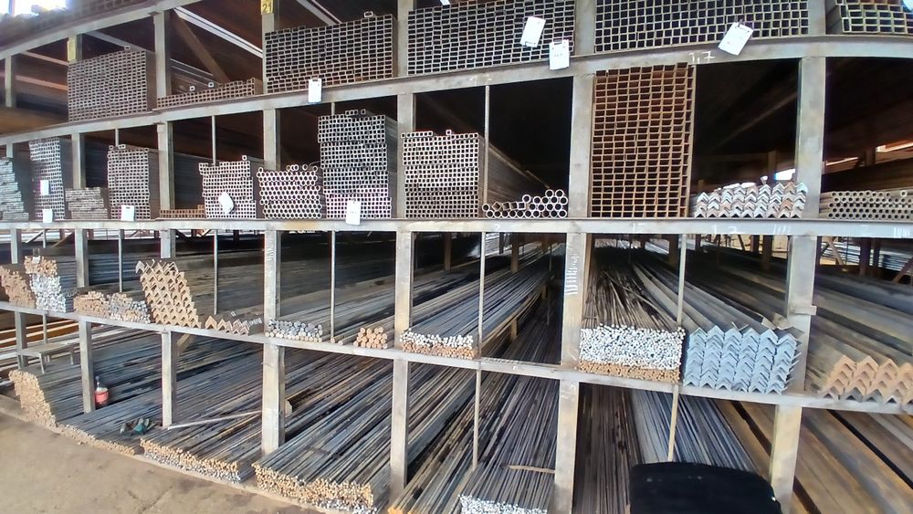 Armatura Profil Truba Shveller katanka Ugolnik Prud Kvadrad