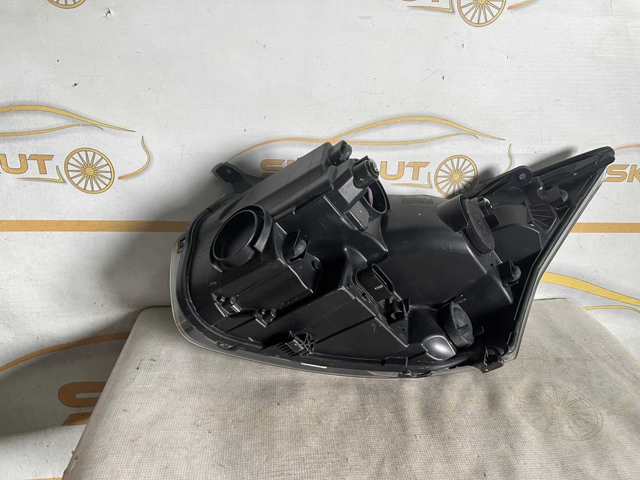 Far dreapta Ford Transit dupa 2020 Europa cod GK31-13W029-BA