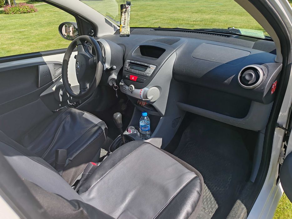 Toyota AYGO, 1.0 куб., 2012 г.