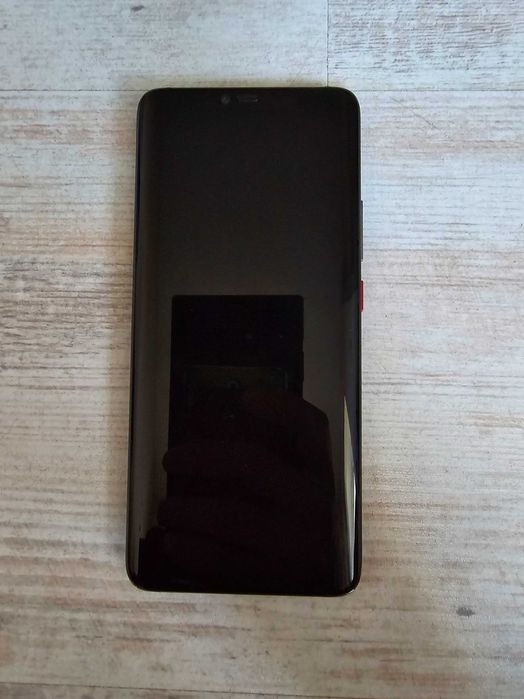 HUAWEI Mate 20 Pro 128 GB + подарък калъф