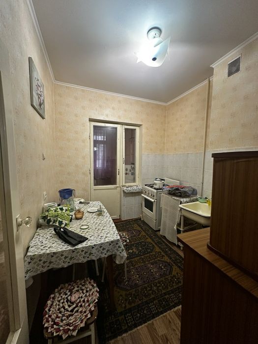 Продаю свою квартиру в Чирчике 8 мкр-он