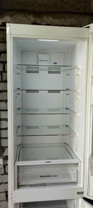 Продам холодильник