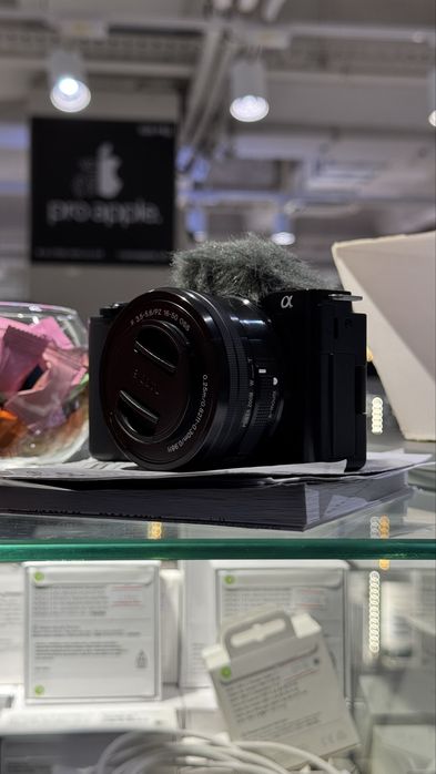 Камера Sony ZV E-10