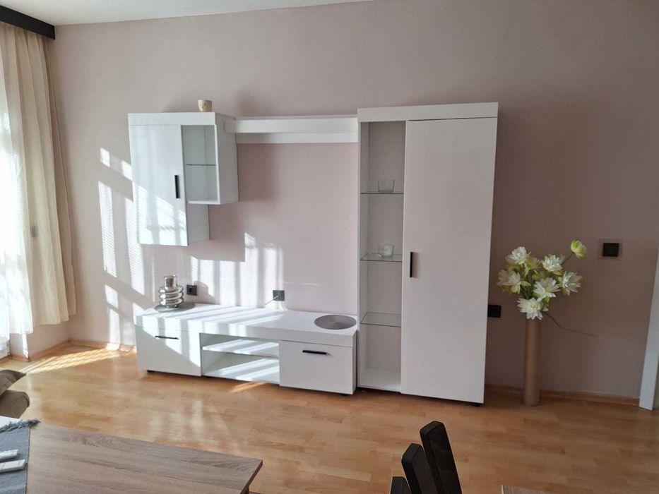 Дава се под наем Двустаен апартамент в Бургас, Възраждане - 72 кв.м за 398.82 € - Снимка #2