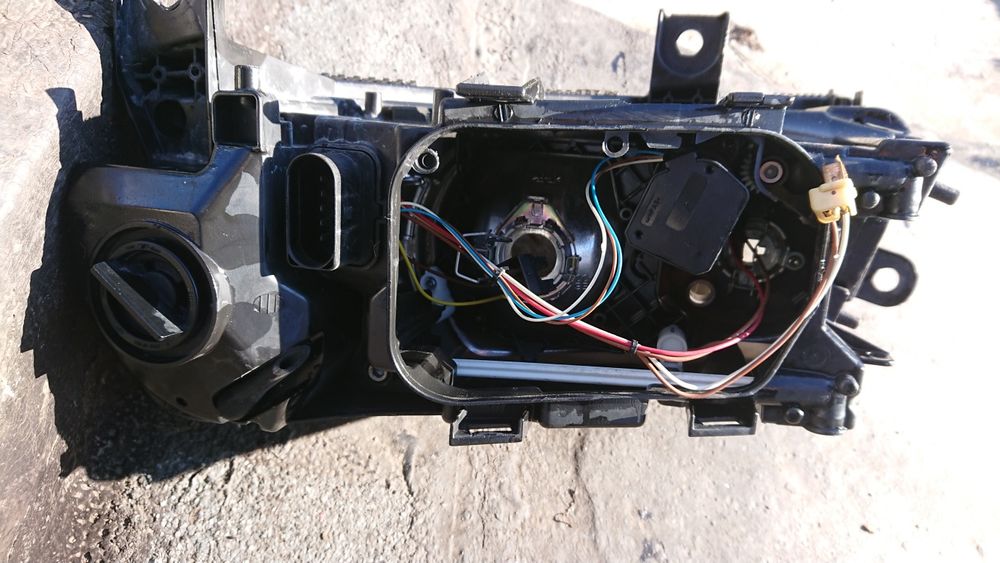 Фар за ауди а6..