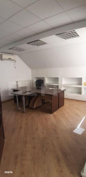 Spatiu prestari servicii, parter, strada principala, 220 mp, Obcini