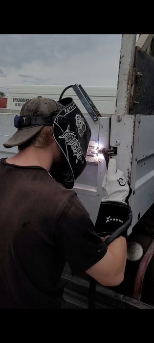 Сварщик, сварочные работы