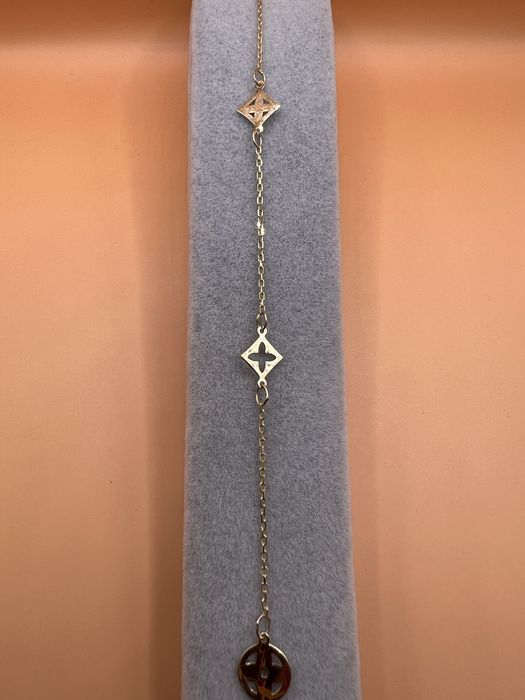 Продам золотой браслет.