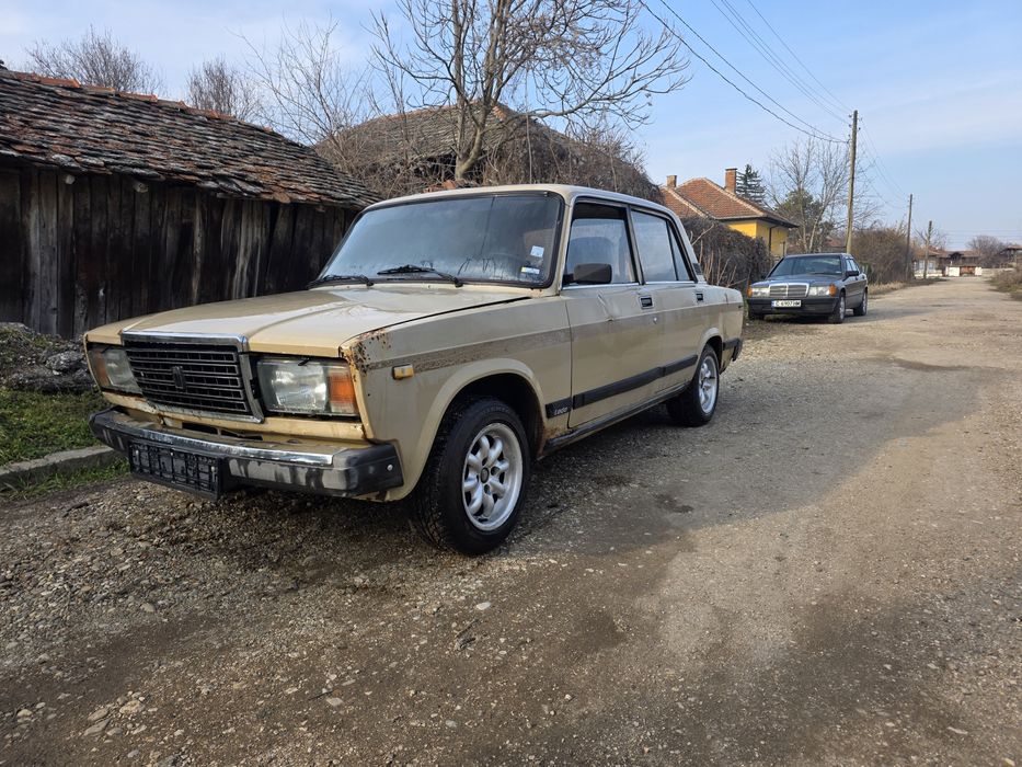 ЛАДА ВАЗ 2107 на части