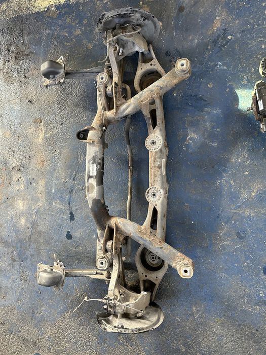 Punte spate  4x4 vw tiguan 5n passat cc b7