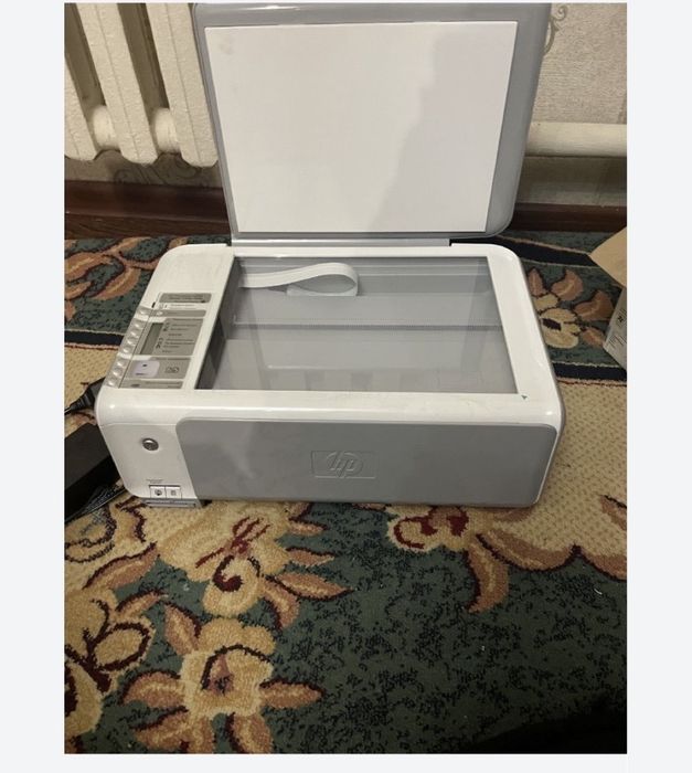 Срочно продаю новый принтер hp