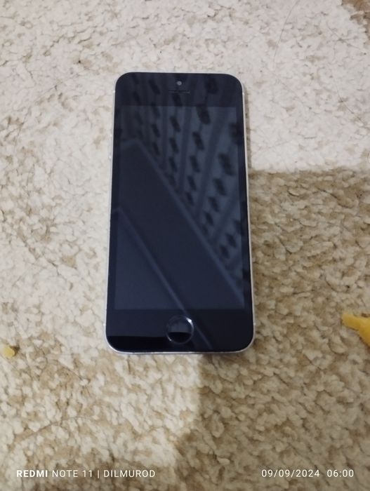 Ayfon 5 s Samsung j 1 ace Samsung tab 4 sotiladi