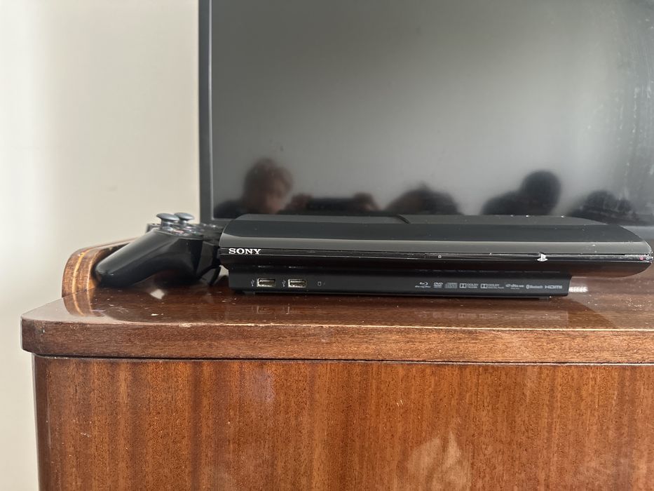 Sony Playstation 3 SUPER SLIM.