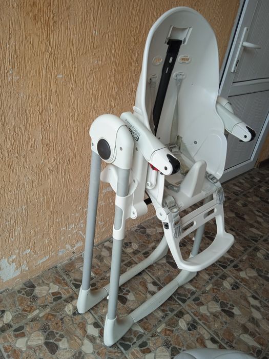 Продам детский стульчик Peg-Perego