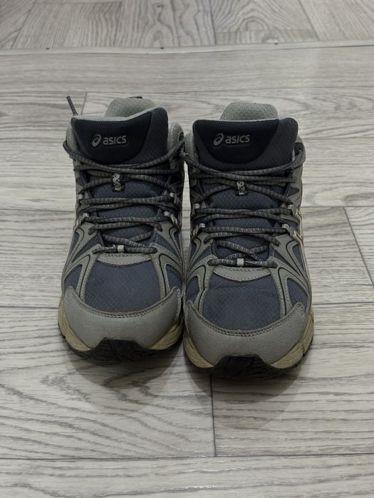 Продам зимние кроссовки