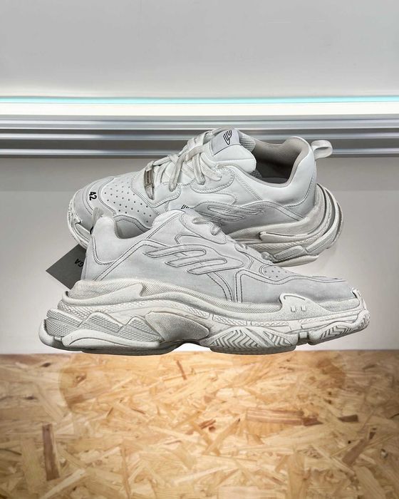 Adidasi Balenciaga Triple S Calitate Premium