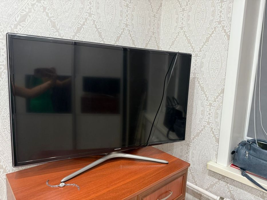 Продам телевизор!