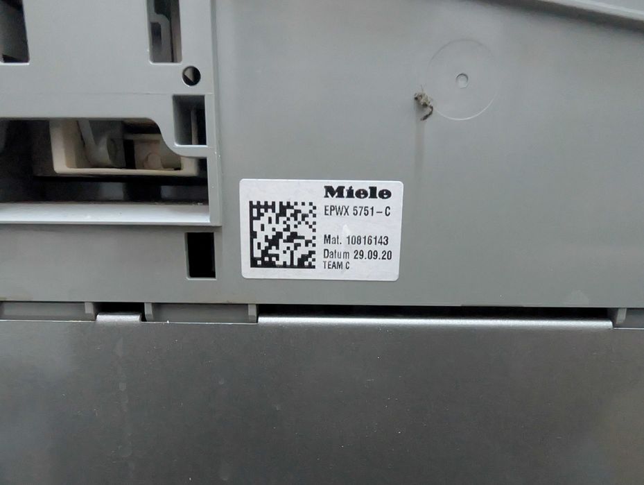Съдомиялна машина Miele