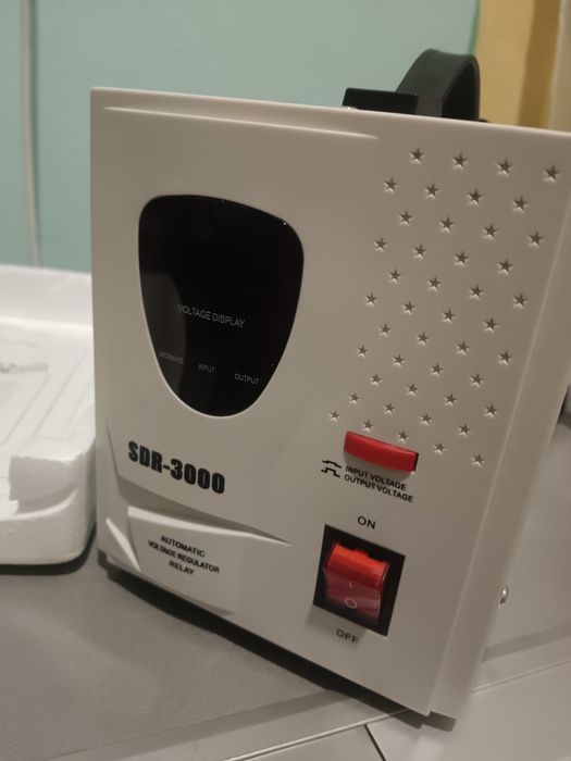 Стабилизатор 3000 ватт новый