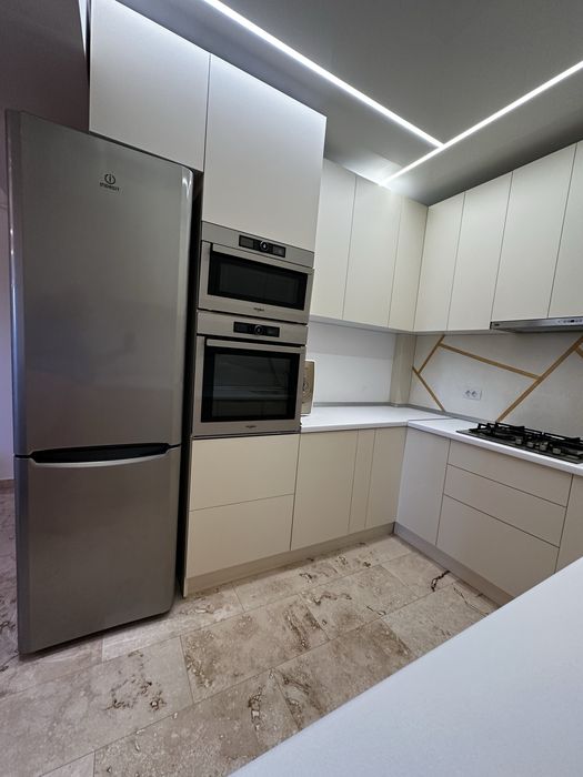 Vând mobilier de bucătărie