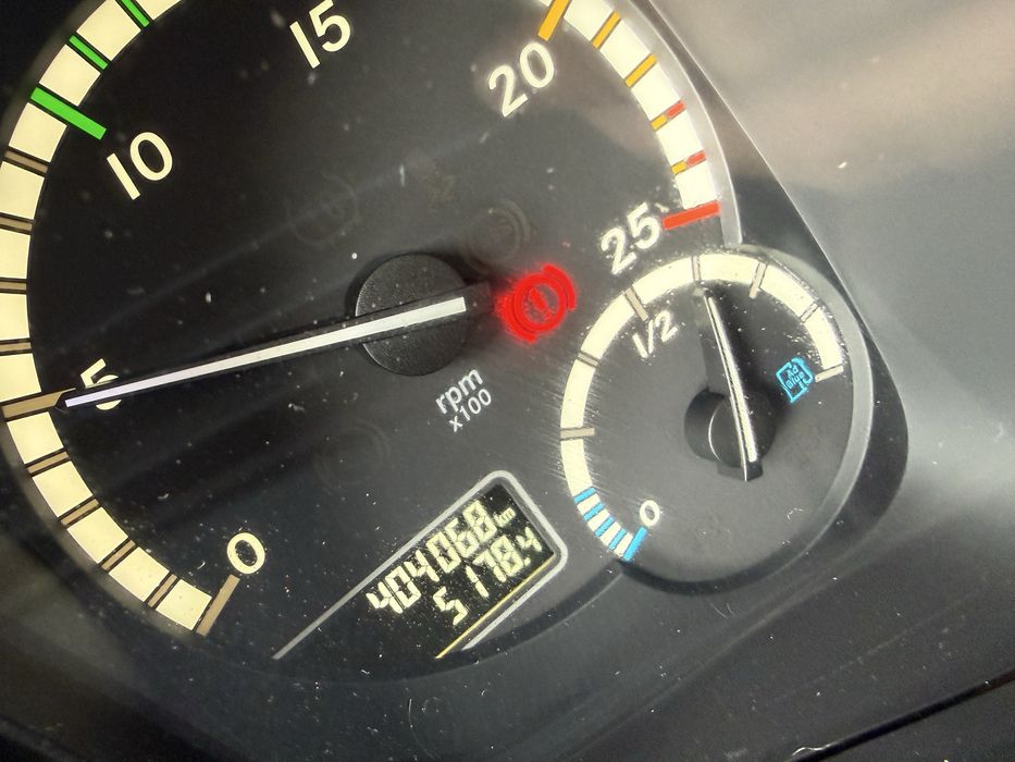 MERCEDES BENZ 1842, 12809 cmc - 420 cp, euro 6, 2015, 404.000 km REALI