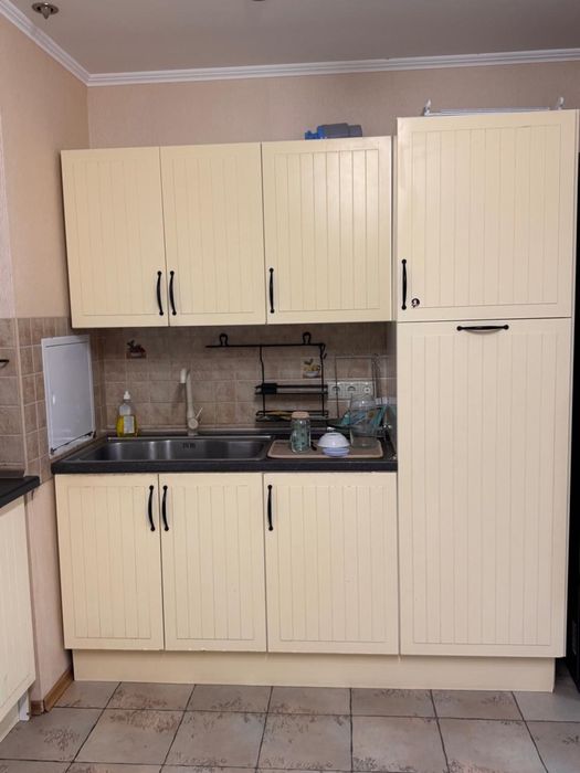 Продам кухонный гарнитур б/у