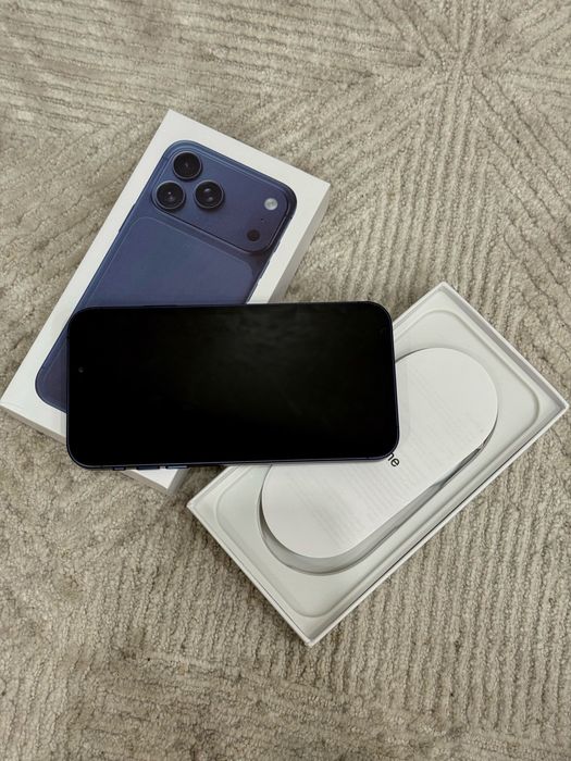 Айфон 17про внутри XR