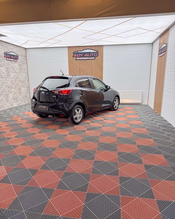 Mazda 2 . 1,5 Benzina . 90 000 km . RAR+ITP . Garantie 12 luni  Buy-Back  Test-Drive
