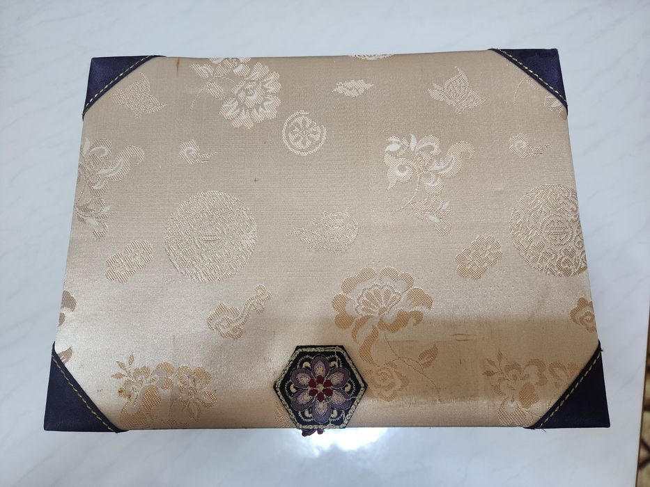 Шкатулка в хорошем состоянии