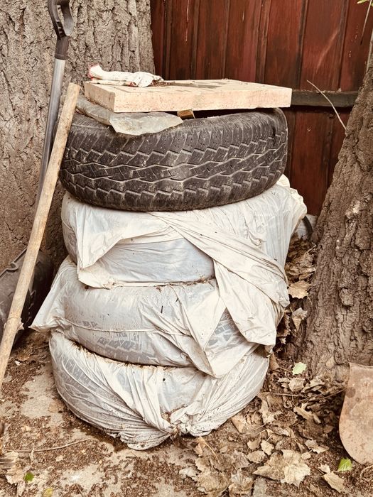 Продам шины комплектот BMW x5