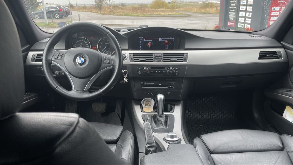 Продавам БМВ 325i.  XD