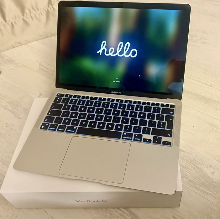 MacBook Air M1 (2020)