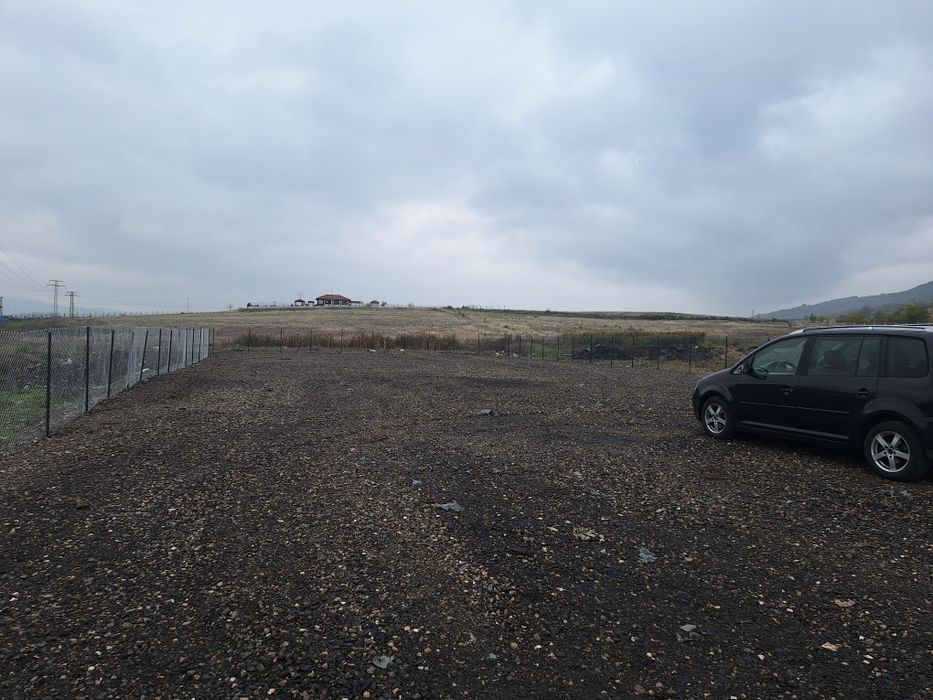 Дава се под наем парцел от 1000 кв