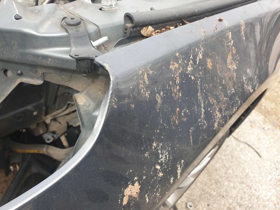 Преден ляв калник (A68 Platingrau Metallic) - БМВ/BMW - E60