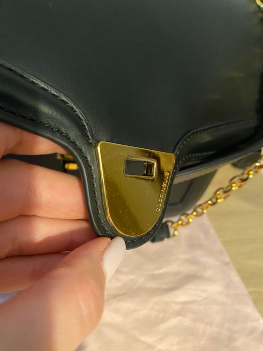 Нова чанта Coccinelle