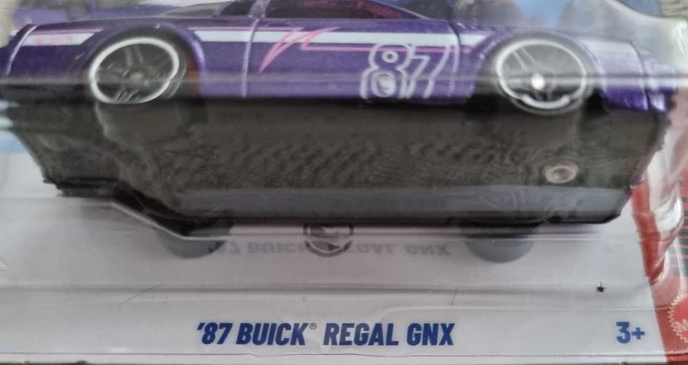 Hot Wheels Treasure Hunt si Mainline