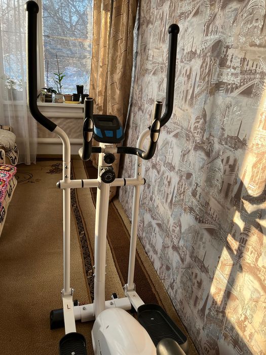 Велотренажер в отличном состоянии