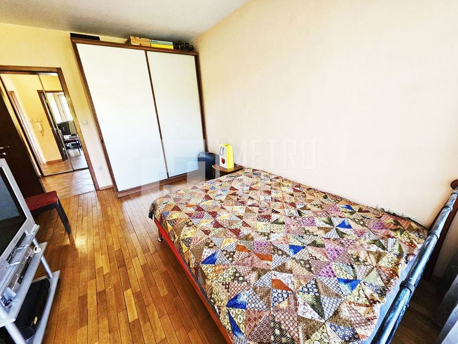 Продава се Тристаен апартамент в София, Хладилника - 127 кв.м за 3008 €/кв.м - Снимка #11