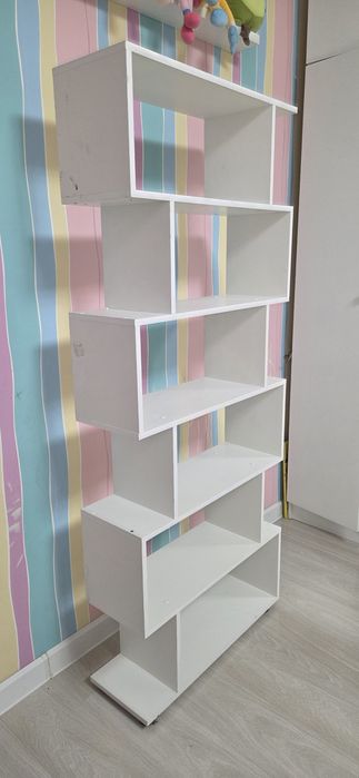 Полка для детской и сувениров