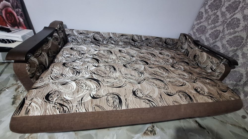 Vand canapea extensibila