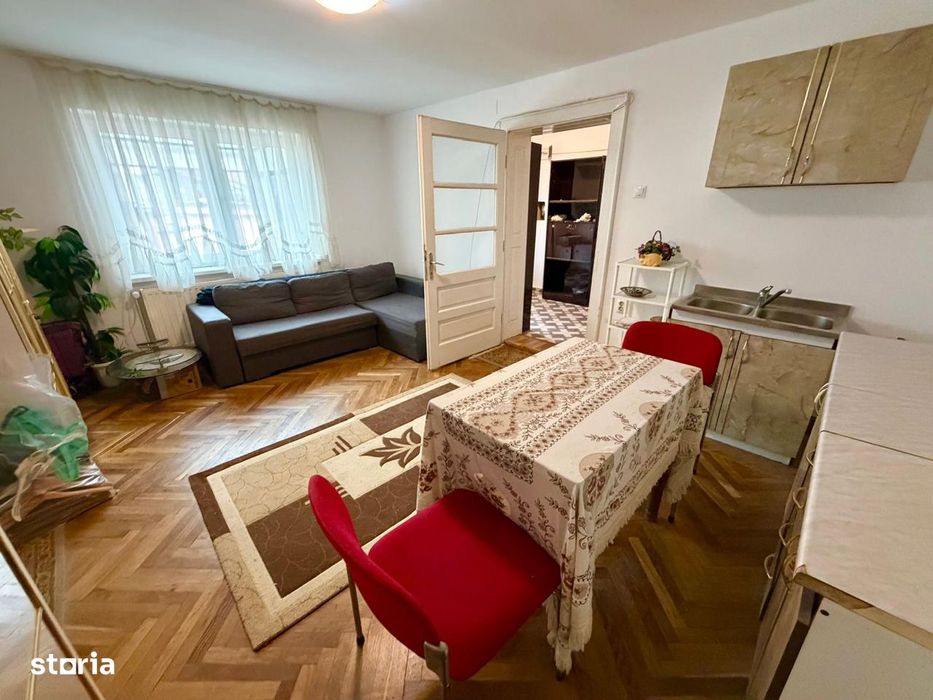 Casa singur in curte + 133mp teren zona Lupeni-Moara de Scoarta