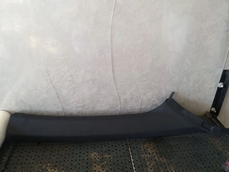 Capac ornament stalp dreapta peugeot 5008 2 110743a2 110765a2 9829578377