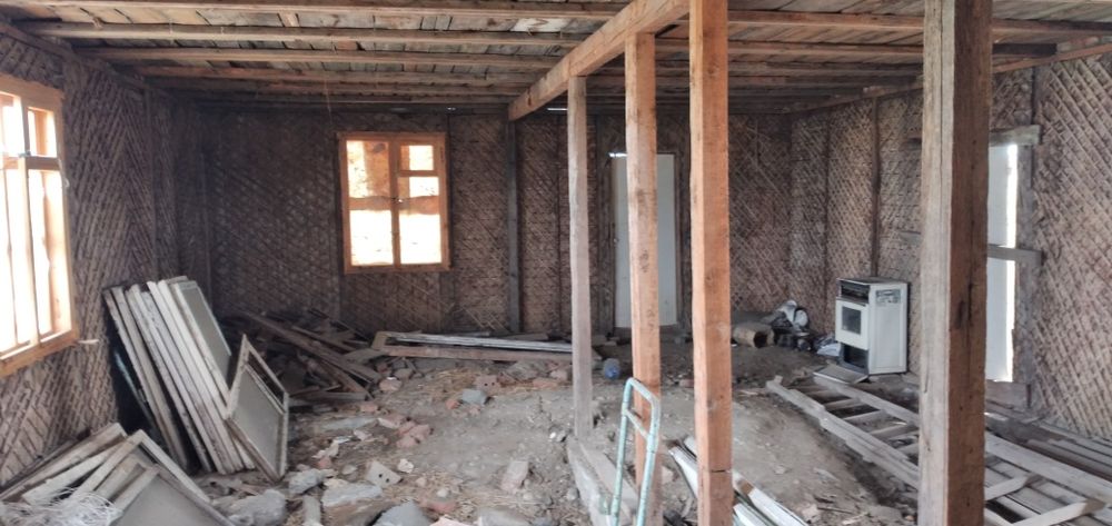 Продам щитовой дом на разбор 12м*10м