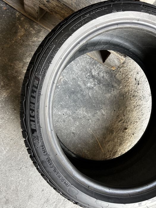 2 anvelope iarna ca NOI 275/35/19 , Michelin , DOT 2024 , 7 mm !