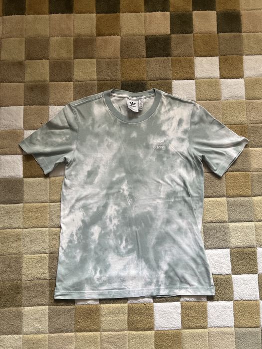Футболка Adidas Adicolor Essentials Trefoil Tie-Dyed Tee