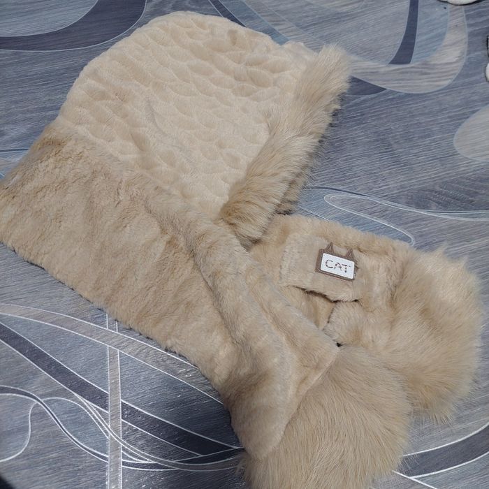 Продам шапки демисезонные