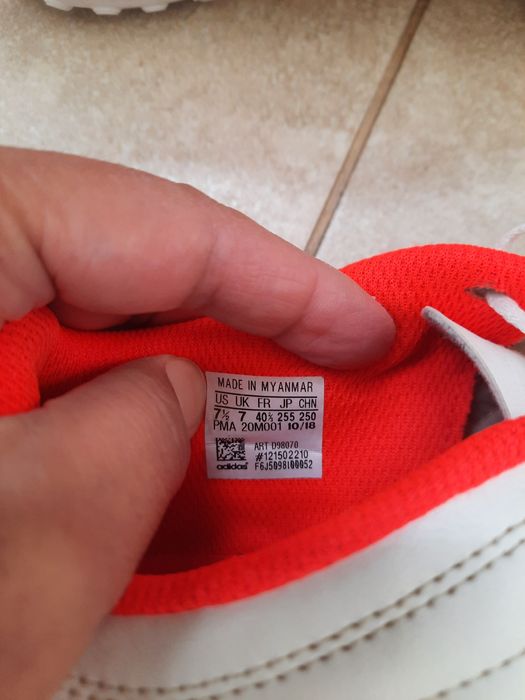 Футбольные бутцы Адидас