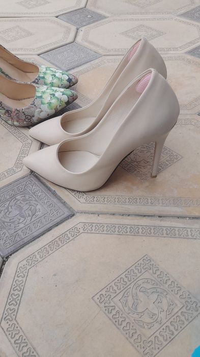 Срочно продам туфли