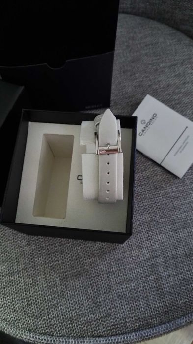 Елегантен дамски часовник Candino