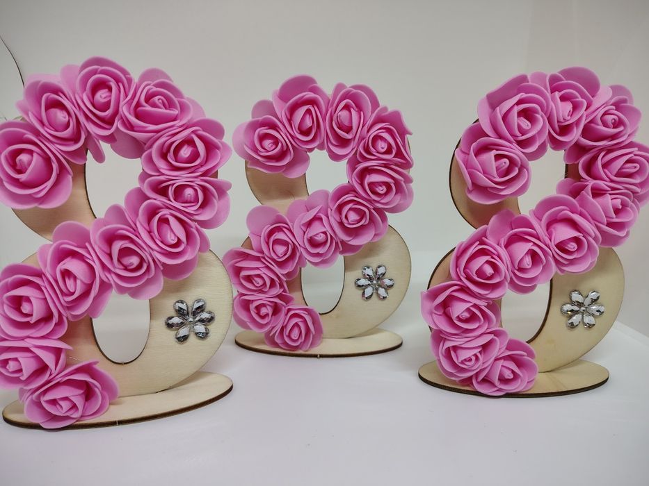 До края на м. Февруари цената е  3 евро за брой Дървени осмици за осми